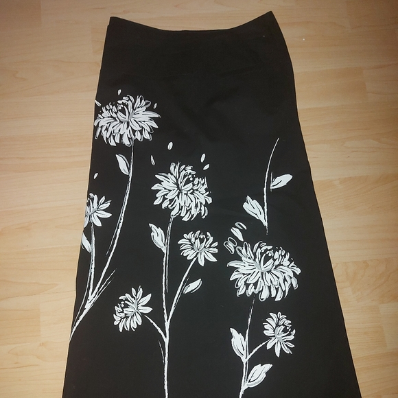 Addition Elle Floral Skirt - Picture 5 of 6